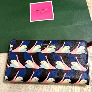 Leather bifold wallet